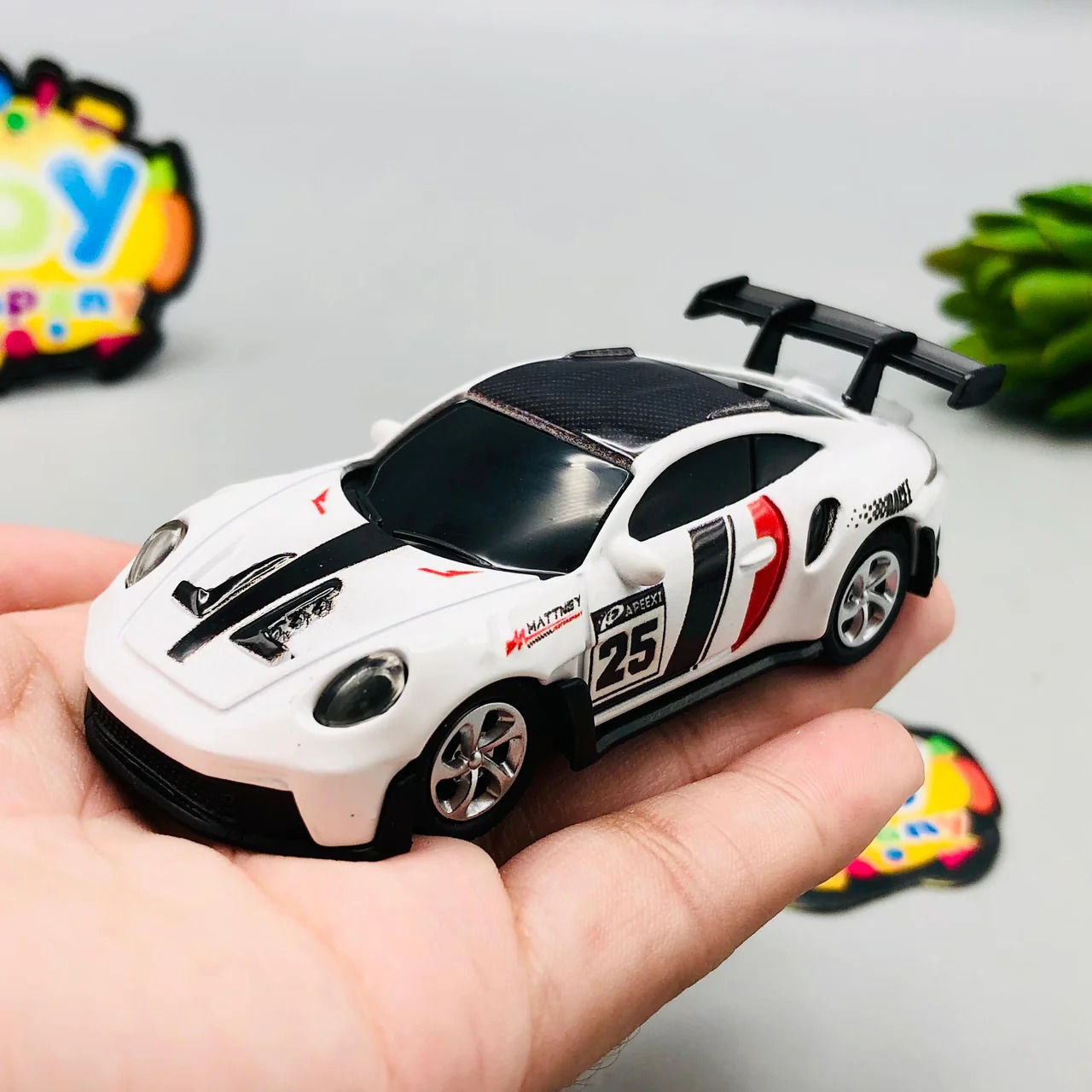 2.4GHz RC Mini Racing Car with Die-Cast Body - Image 6